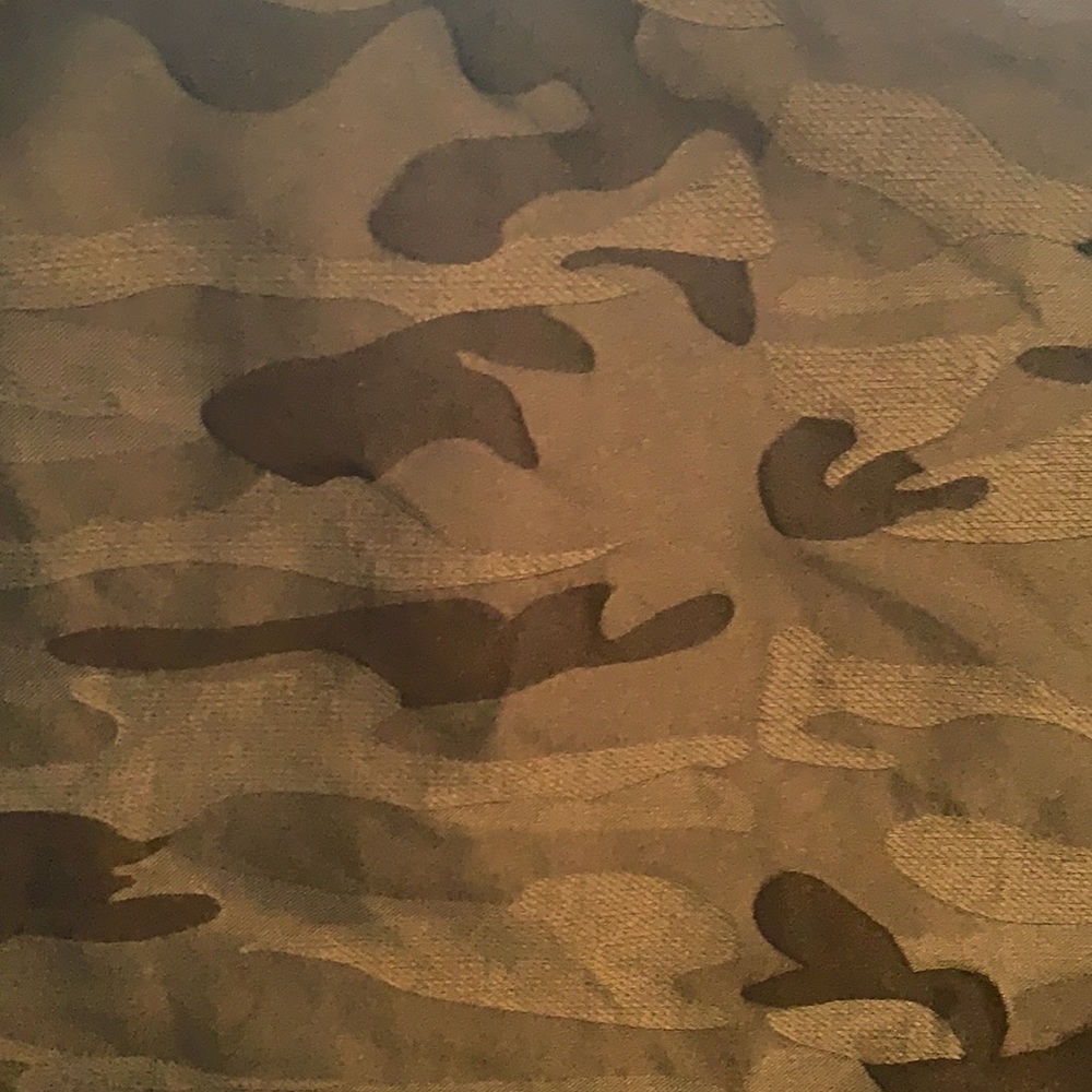 NWT Forever 21 Camo Metallic Bomber Jacket - Picture 9 of 10
